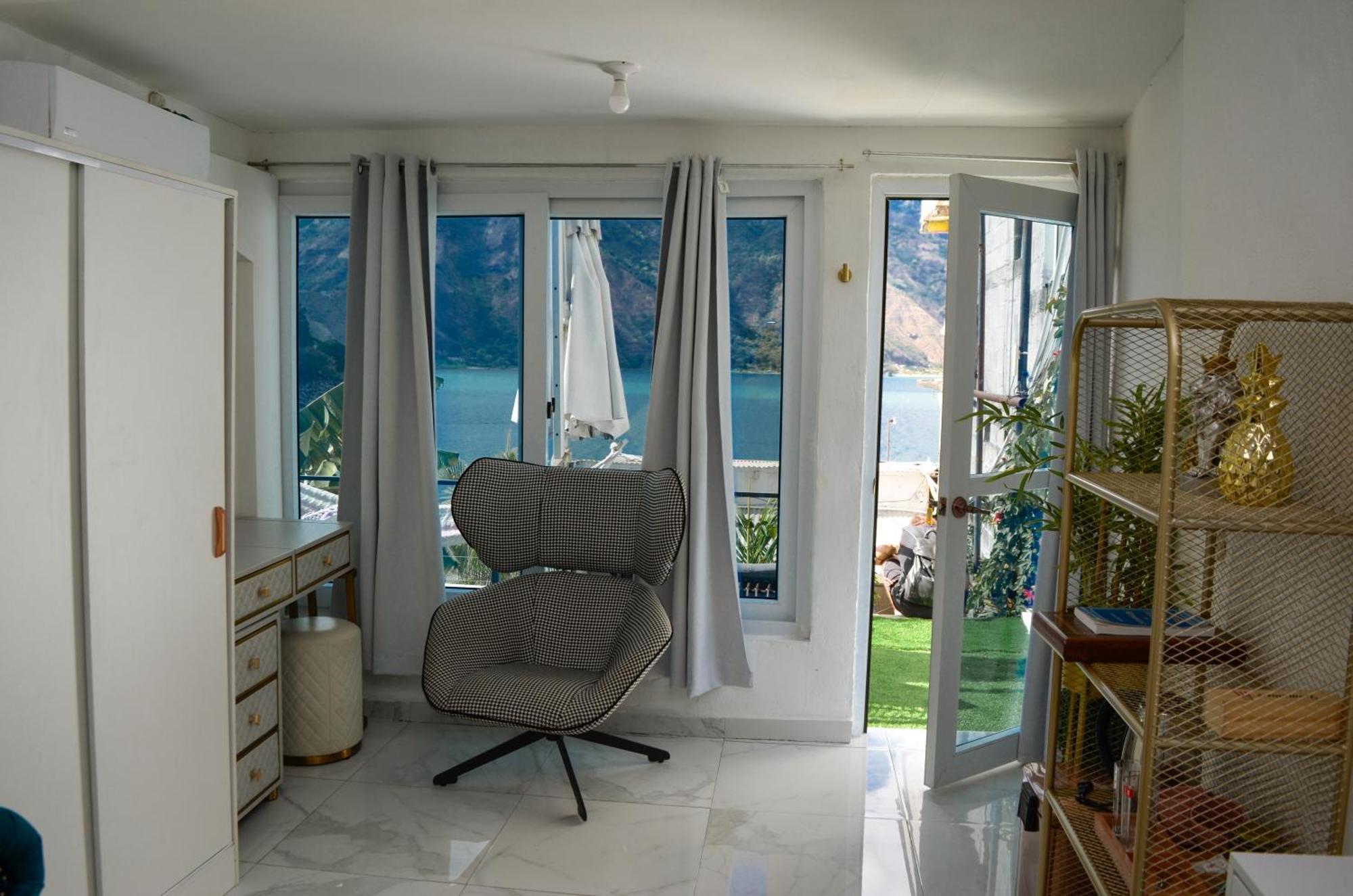 Luxury Atitlan Suites San Pedro La Laguna Exterior photo